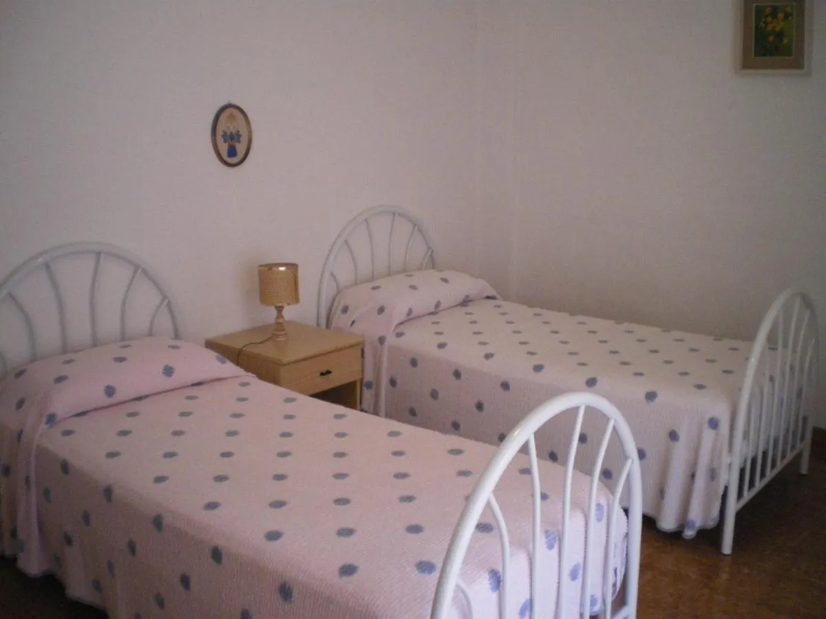 Poppy Apartment Levanto