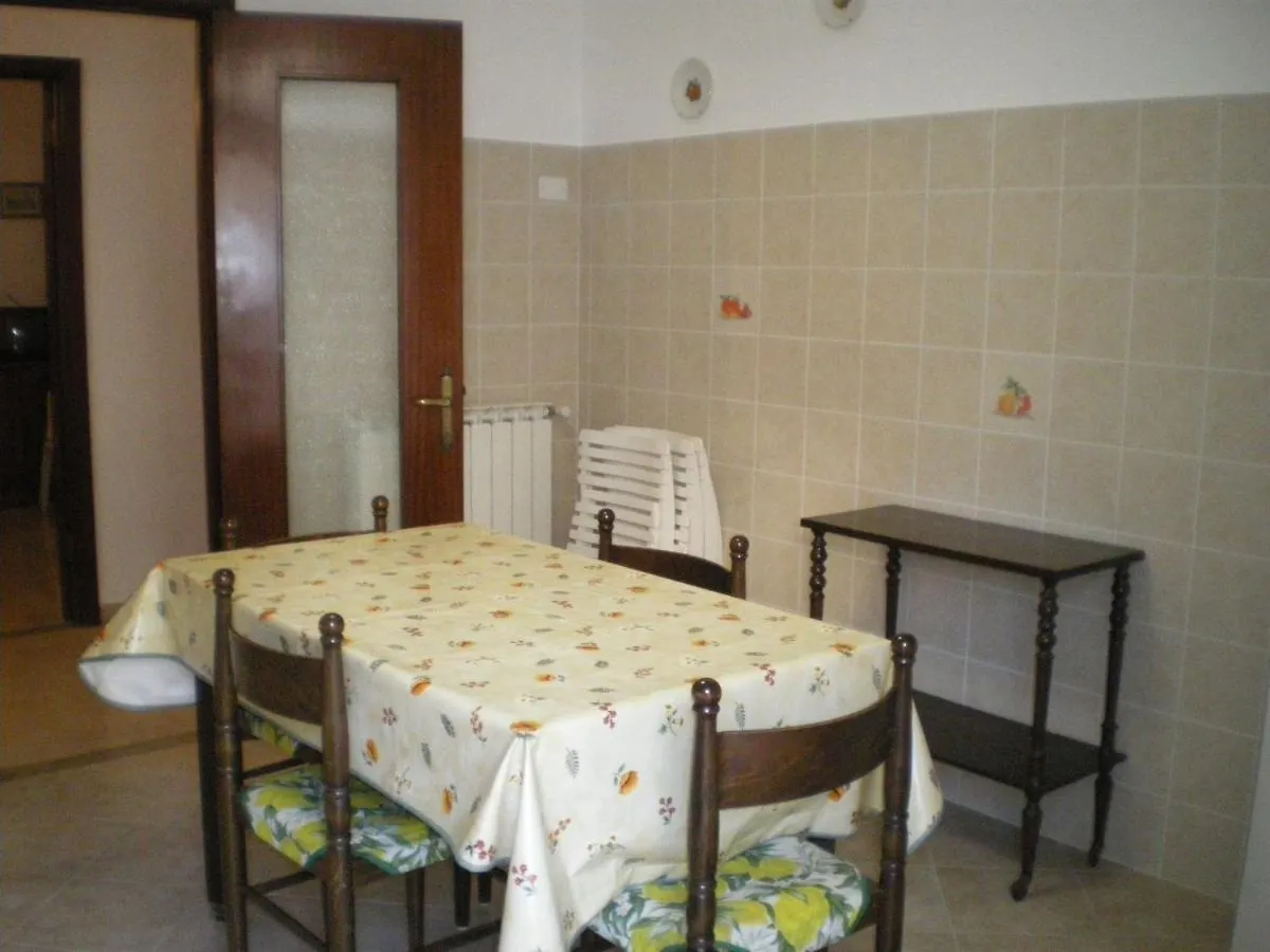 Poppy Apartment Levanto Italy