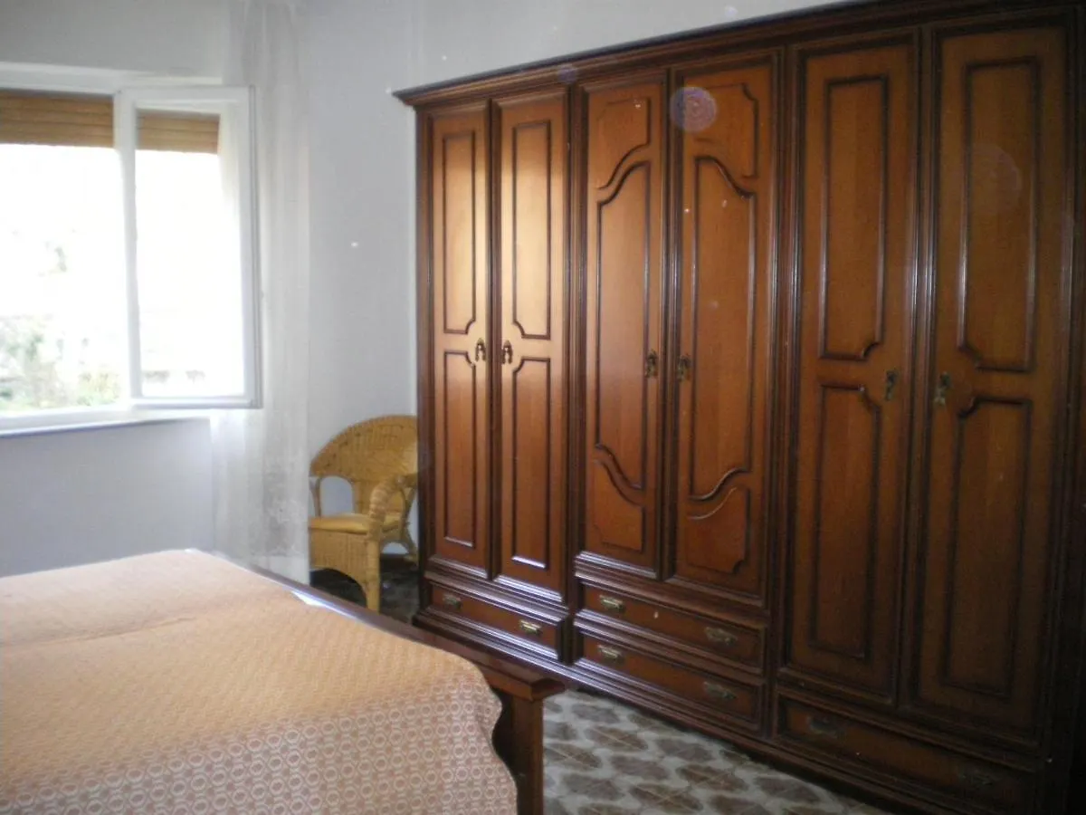 Poppy Apartment Levanto Italy