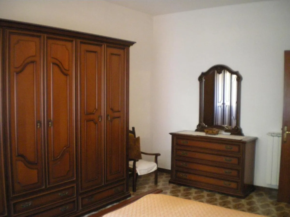 Poppy Apartment Levanto