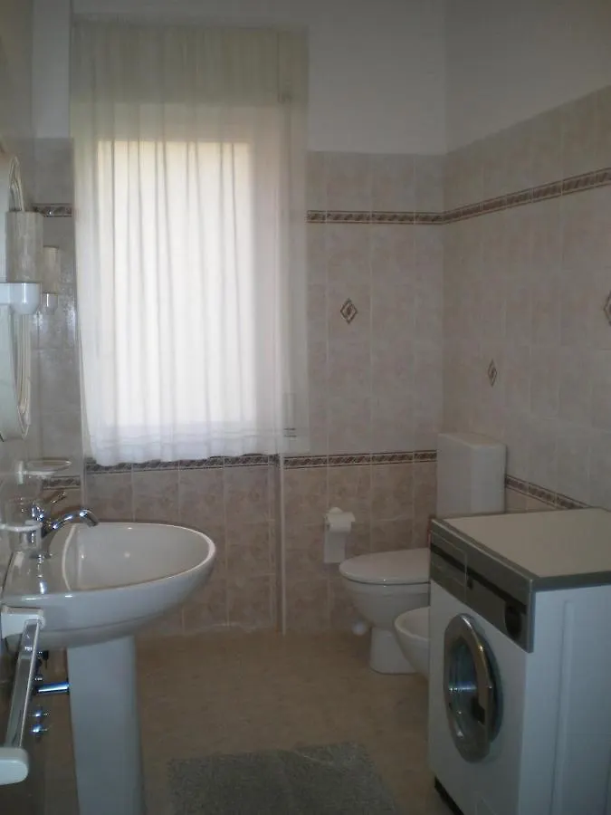 Poppy Apartment Levanto